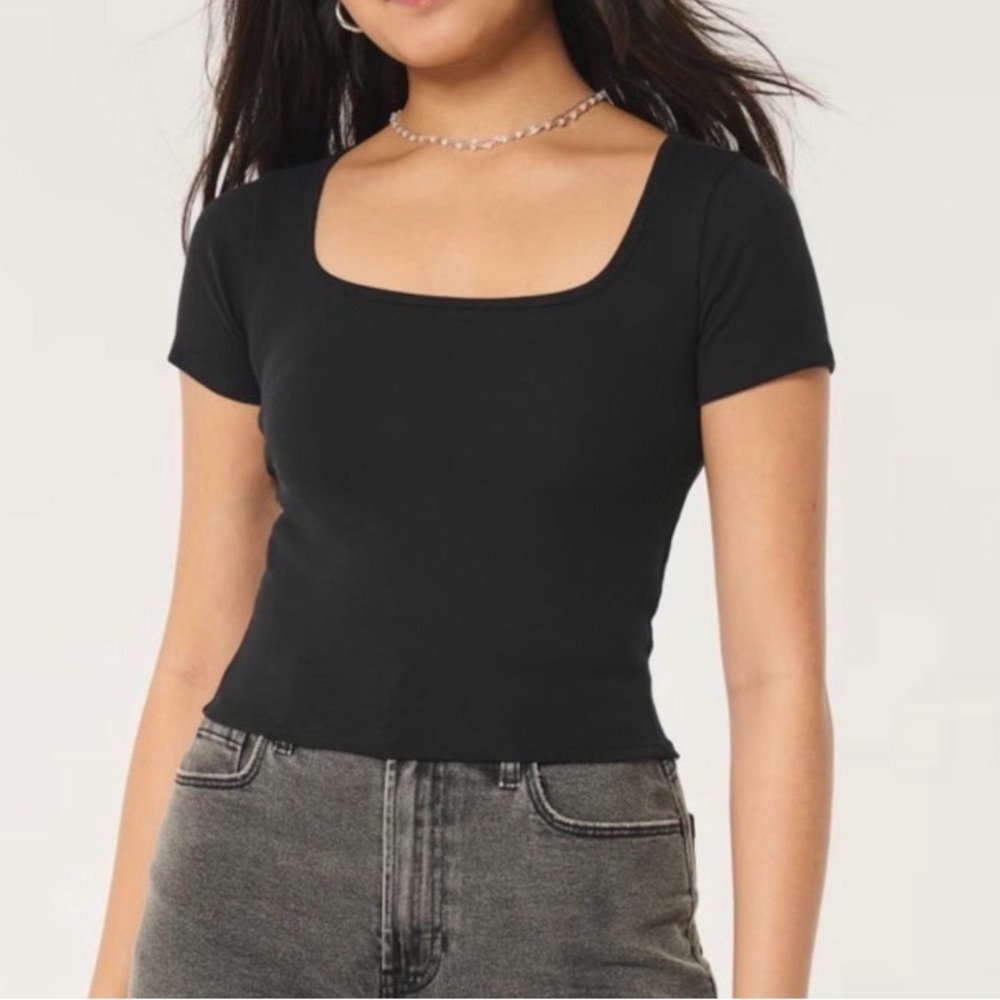 *Final Price* Hollister | Ribbed Square Neck Baby Tee in Black Size Small